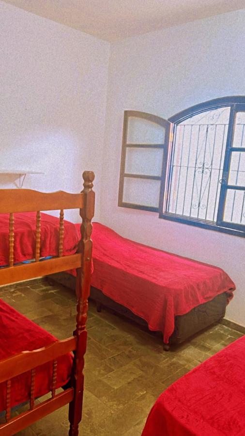 Lugar Encantador E Aconchegante, Com Piscina 瓜鲁雅 外观 照片